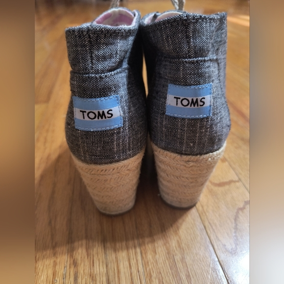 Toms laced espadrille wedges, size 7.5, gray 🩶 - Picture 5 of 11